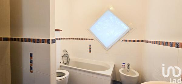 Maison traditionnelle 5 pièces de 150 m² à Saint-Genis-Pouilly (01630)