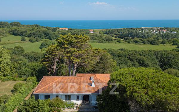 Socoa, Une vue à couper le souffle, un potentiel rare : cette villa face à l’océan n’attend que sa r