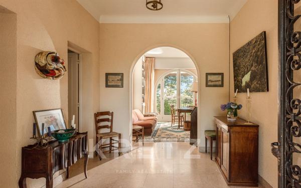 Socoa, Une vue à couper le souffle, un potentiel rare : cette villa face à l’océan n’attend que sa r