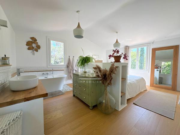 A VENDRE 84160 LOURMARIN MAISON TYPE 6 PIECES D'ENVIRON 132M² AVEC JARDIN, GARAGE ET PISCINE