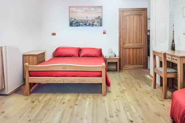 Cœur du village, calme, jardin, terrasse, garages