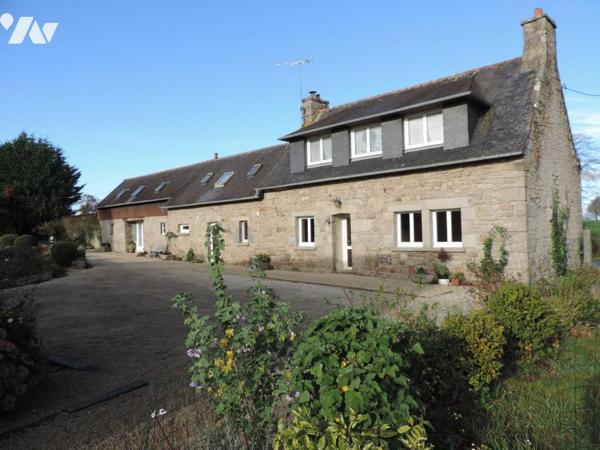 ANCIEN CORPS DE FERME A PLOUARET