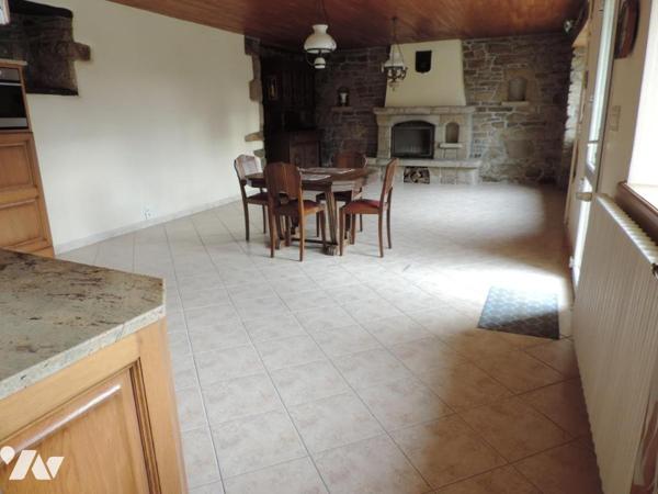 ANCIEN CORPS DE FERME A PLOUARET