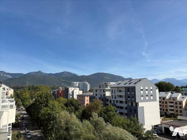 CHAMBERY - T4 en Duplex avec 2 garages