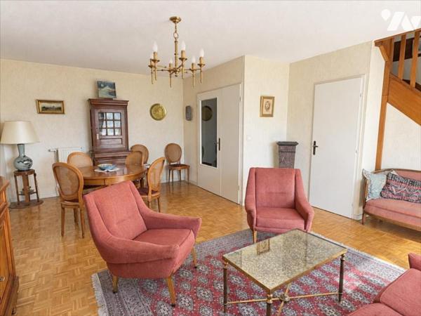 CHAMBERY - T4 en Duplex avec 2 garages