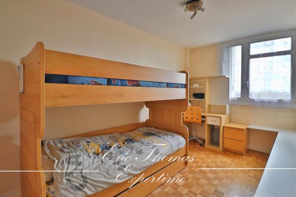 Athis-Mons (91200) F3 57m² situé au deuxième étage.