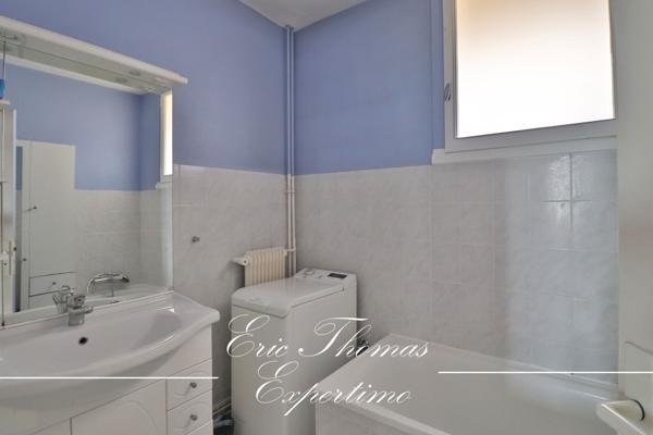 Athis-Mons (91200) F3 57m² situé au deuxième étage.