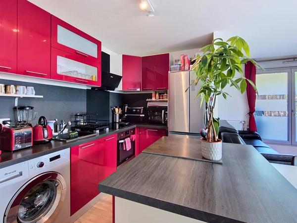 Location                                                      Appartement
                        
                     4 pièces                      72 m2                     à Bonneuil-sur-Marne