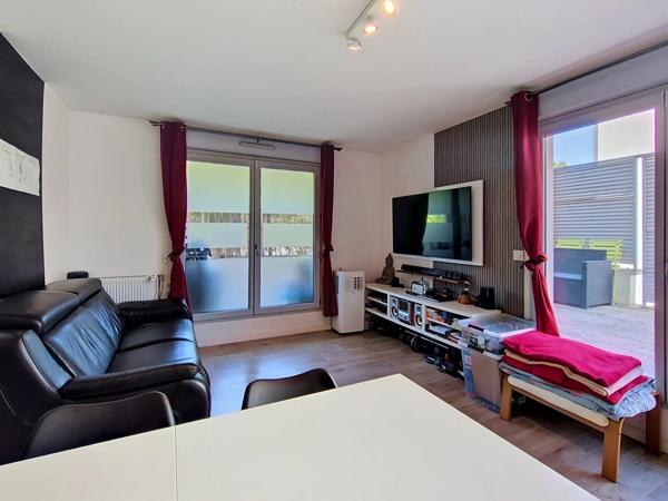 Location                                                      Appartement
                        
                     4 pièces                      72 m2                     à Bonneuil-sur-Marne