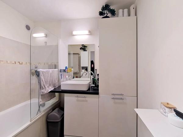 Location                                                      Appartement
                        
                     4 pièces                      72 m2                     à Bonneuil-sur-Marne