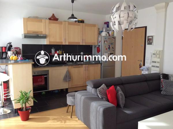 Location                                                      Appartement
                        
                     2 pièces                      39 m2                     à Brie-Comte-Robert