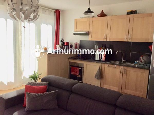 Location                                                      Appartement
                        
                     2 pièces                      39 m2                     à Brie-Comte-Robert