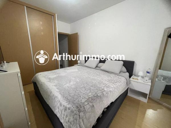 Location                                                      Appartement
                        
                     2 pièces                      39 m2                     à Brie-Comte-Robert