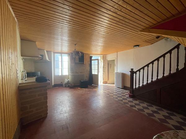 Achat maison Saint-Saulge - 6 pièce(s) - 139 m² - 96 000 €