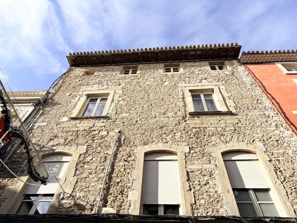 Emplacement privilégié – Appartement calme au dernier étage, au cœur du centre historique