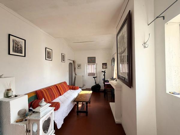 Emplacement privilégié – Appartement calme au dernier étage, au cœur du centre historique