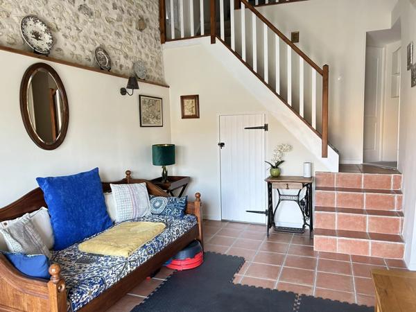 Belle charentaise sur un niveau avec logement pour amis