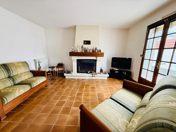 17340 CHATELAILLON PLAGE Châtelaillon-Plage : Maison à fort potentiel avec superbe terrain