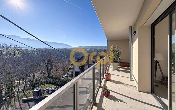 Appartement à vendre    3 pièces • 70 m2 Feigères