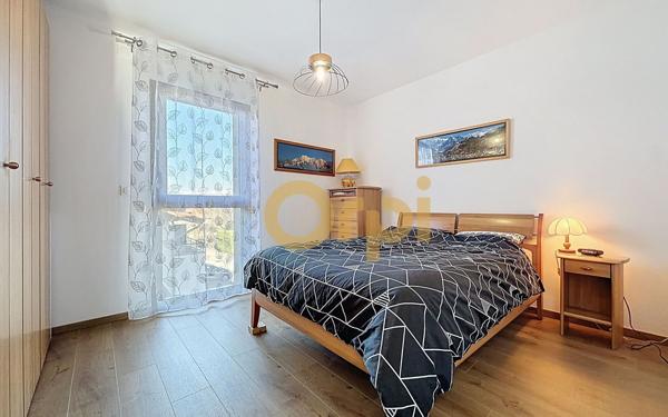 Appartement à vendre    3 pièces • 70 m2 Feigères