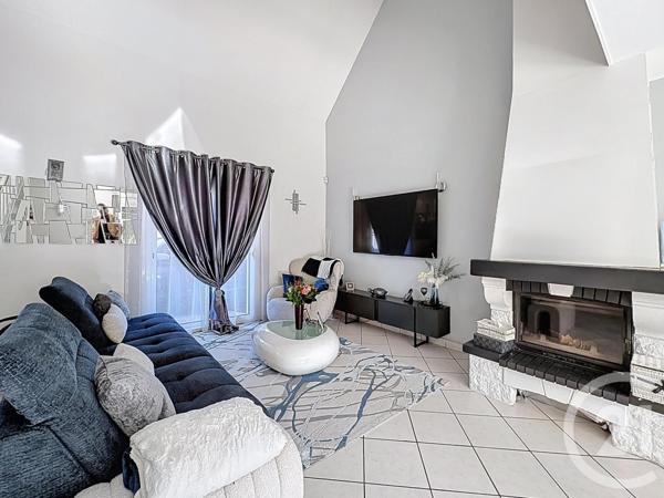 Maison à vendre  6 pièces - 102,22 m2 SAVIGNY LE TEMPLE - 77