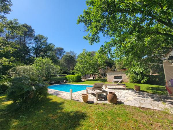 Valbonne (06560) VALBONNE - EXCLUSIVITE – Belle propriété au calme avec beau potentiel