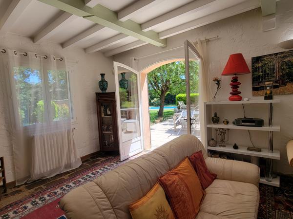 Valbonne (06560) VALBONNE - EXCLUSIVITE – Belle propriété au calme avec beau potentiel