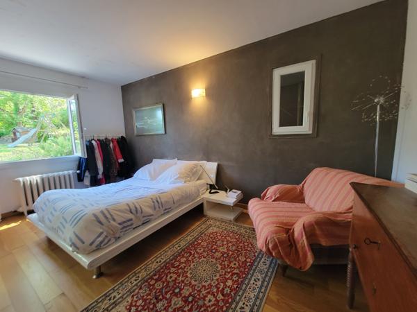Valbonne (06560) VALBONNE - EXCLUSIVITE – Belle propriété au calme avec beau potentiel