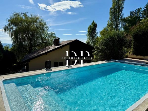 Maison à vendre 7 pièces de 165 m² habitables (215 m2 utiles) + 179 m² de sous-sol, terrain d'env. 2000 m² à LUCINGES (74)