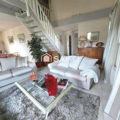 APPARTEMENT DUPLEX T4+TERRASSE+GARAGE+PISCINE