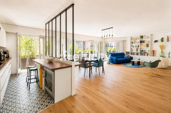 Appartement
         5 pièces
        - 105 m² Bien prestige 1 295 000 € *