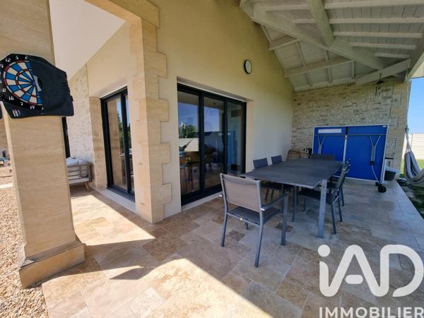 Maison à vendre 7 pièces 198 m² Saint-Laurent-des-Vignes