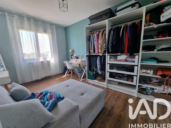 Maison à vendre 7 pièces 198 m² Saint-Laurent-des-Vignes