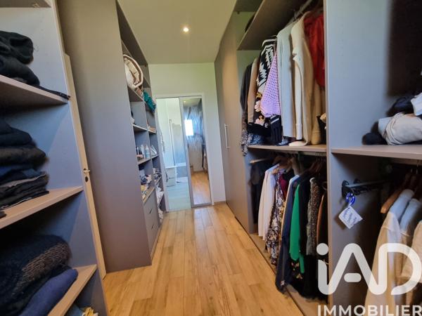 Maison à vendre 7 pièces 198 m² Saint-Laurent-des-Vignes