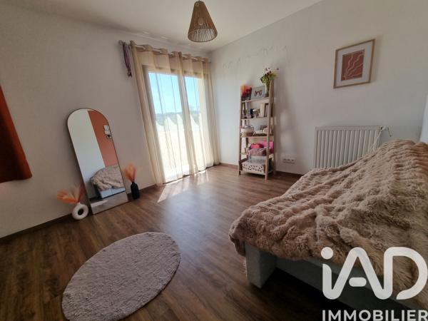 Maison à vendre 7 pièces 198 m² Saint-Laurent-des-Vignes