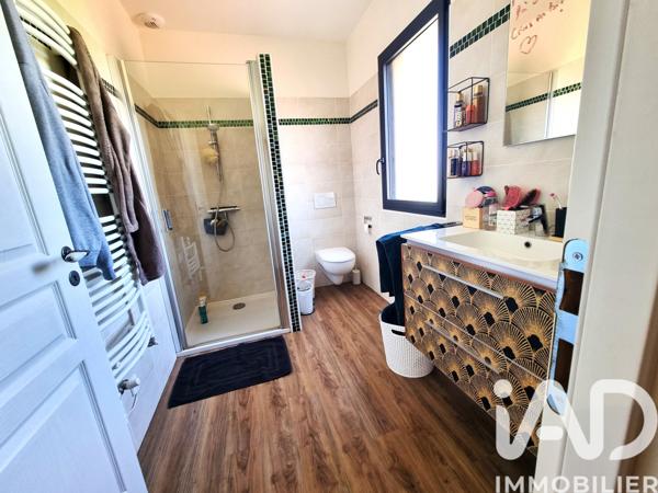 Maison à vendre 7 pièces 198 m² Saint-Laurent-des-Vignes