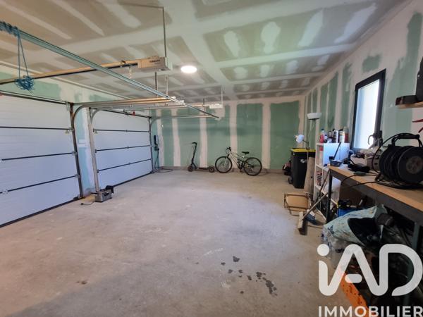 Maison à vendre 7 pièces 198 m² Saint-Laurent-des-Vignes