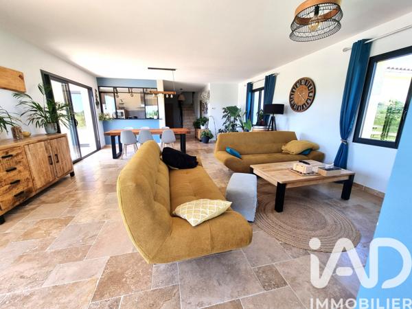 Maison à vendre 7 pièces 198 m² Saint-Laurent-des-Vignes