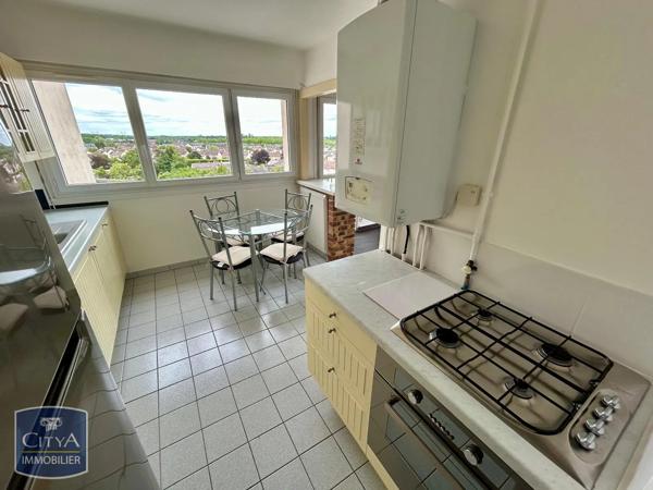 Appartement à louer 2 pièces 52.04m² Maurepas (78310)