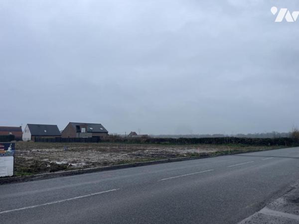 A VENDRE 2 TERRAINS A BATIR 