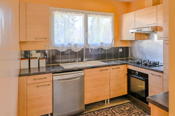 Osny (95520) Osny – Parc de Grouchy – Maison familiale avec jardin, terrasse et beaux volumes