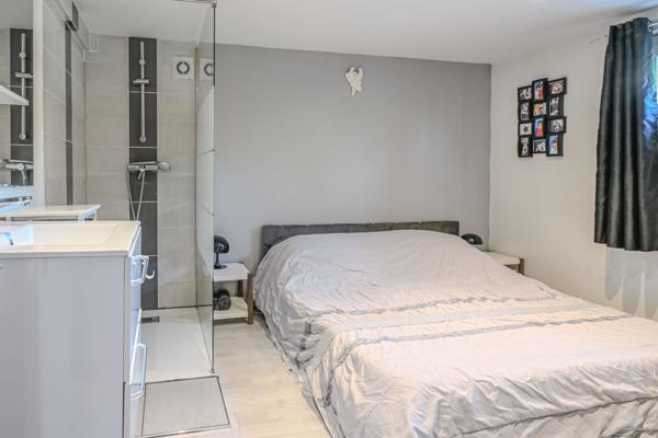 Osny (95520) Osny – Parc de Grouchy – Maison familiale avec jardin, terrasse et beaux volumes