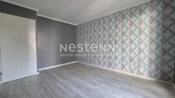 Nestenn Igny - Appartement 3 pièces de 62 m², Secteur Palaiseau/ Camille Claudel, 2 chambres, balcon, ascenseur, 2 places de parking, sans travaux, idéal couple ou investissement locatif, Résidence Récente, Proche des commerces/écoles/transports