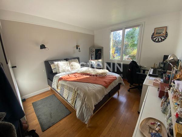 Maison conviviale dans le secteur très recherché de Gommonvilliers- Proche commerces de Place de la Ferme - Proche écoles et collège -Proche axes routiers et Plateau de Saclay