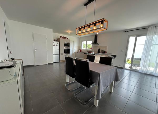 LANDIVISIAU - Maison plain pied- 5 pièces Landivisiau