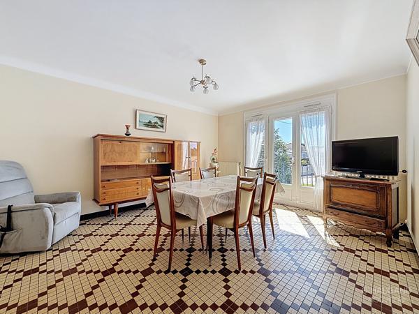 Commerces et Mer à Pied