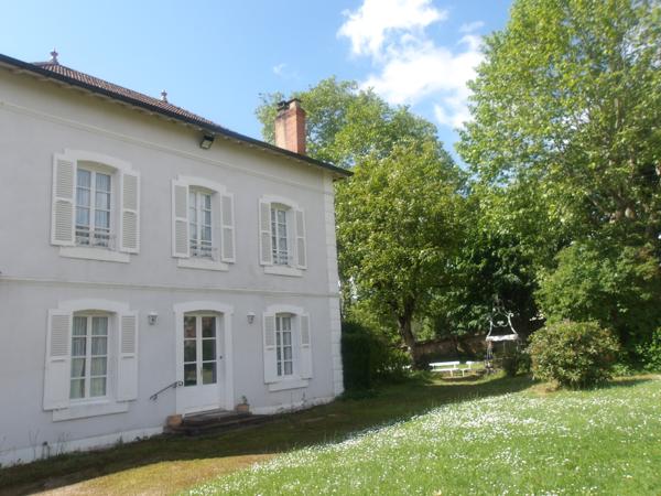 Mâcon (71000) Maison de famille 30 minutes du tgv