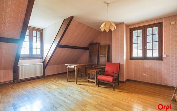 Maison à vendre    6 pièces •  Mont-sur-Courville