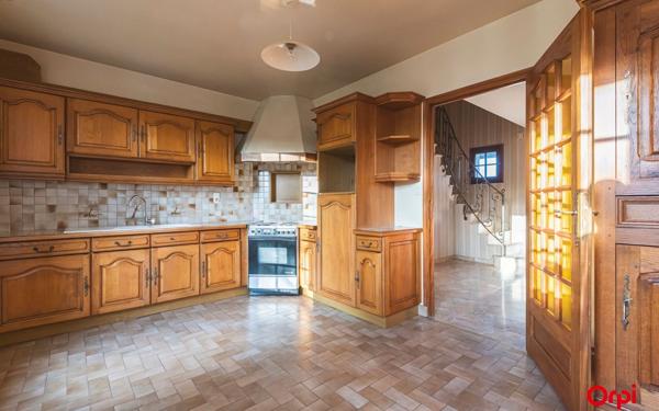 Maison à vendre    6 pièces •  Mont-sur-Courville