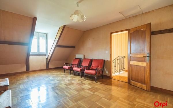 Maison à vendre    6 pièces •  Mont-sur-Courville